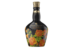 Rượu Chivas Royal Salute 21 Năm Richard Quinn Rose Edition